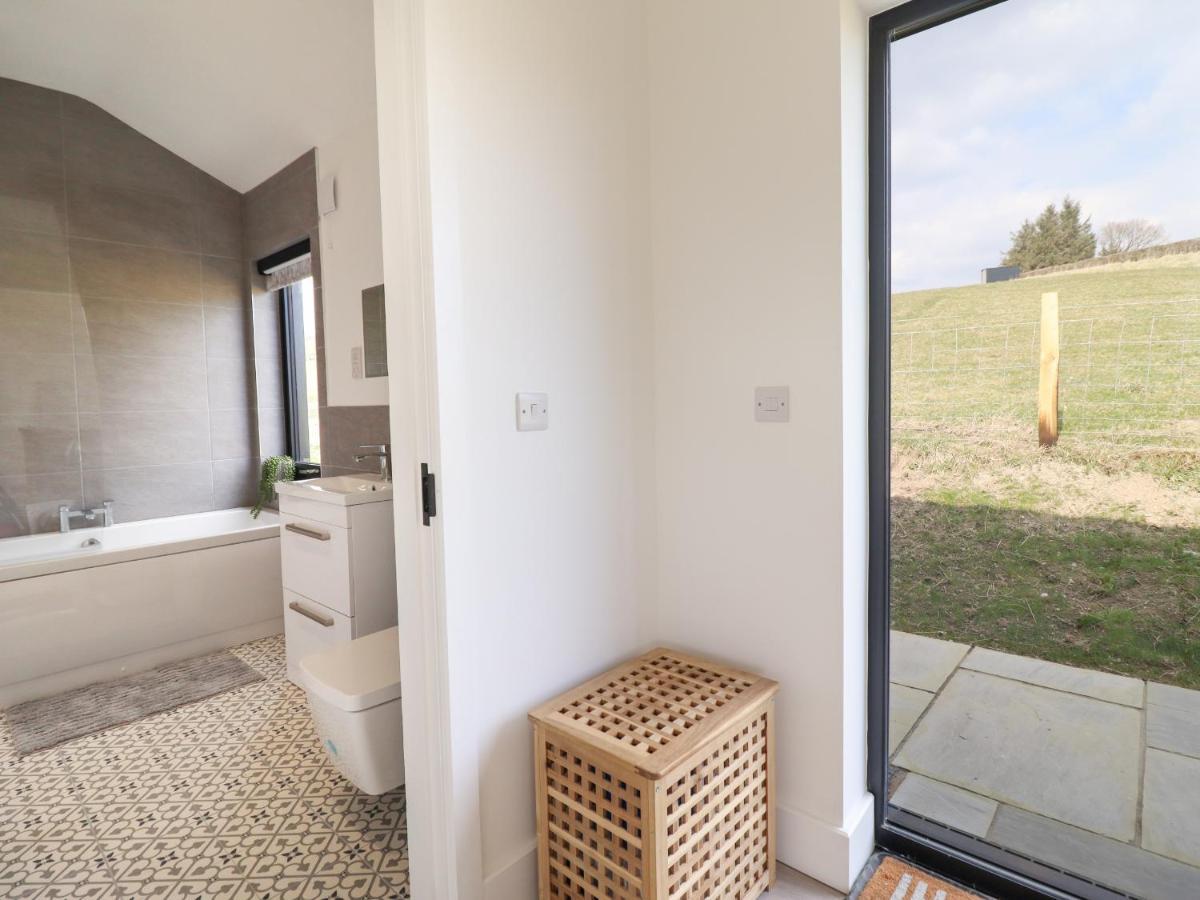 The Sheep Shed Villa Oswestry Exterior photo